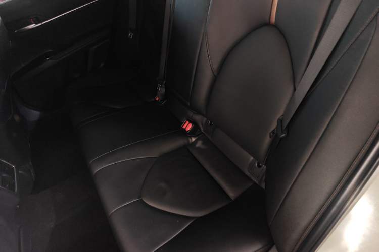 Used Toyota Camry 2021 2.0G Luxury Edition