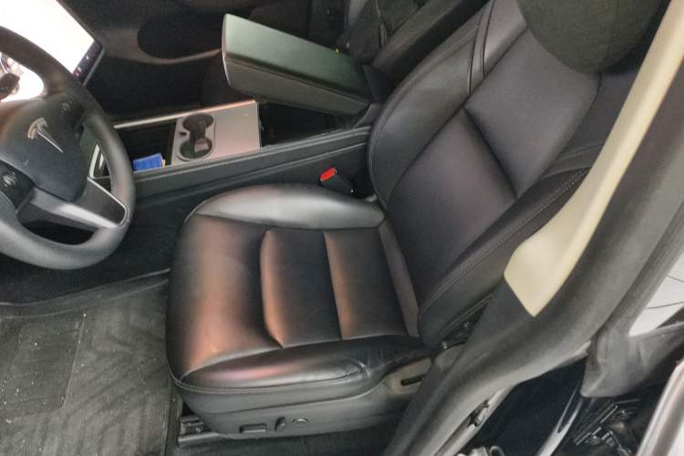 Used Tesla Model Y 2021 Standard Range Rear-Wheel Drive Version
