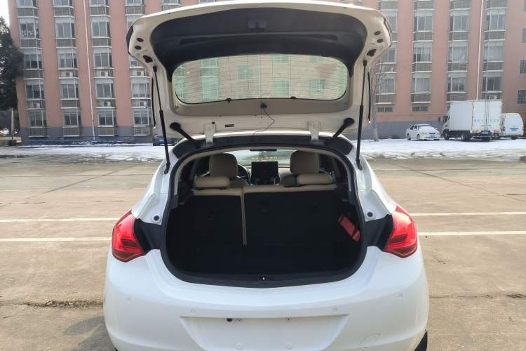 Used Buick GT 2014 XT 1.6L Automatic Fashion Edition
