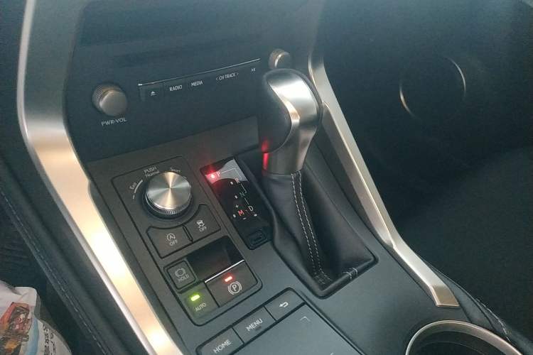 Used Lexus NX 2017 200 Front-Wheel-Drive X-Trail SE Edition
