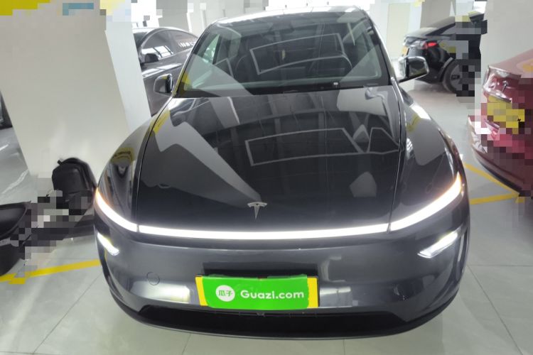 Used Tesla Model Y 2025 Rear-Wheel-Drive Version
