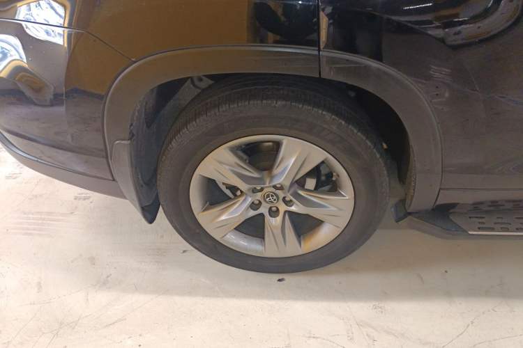 Used Toyota Highlander 2015 2.0T Two-Wheel Drive Luxury Edition 7 Seats