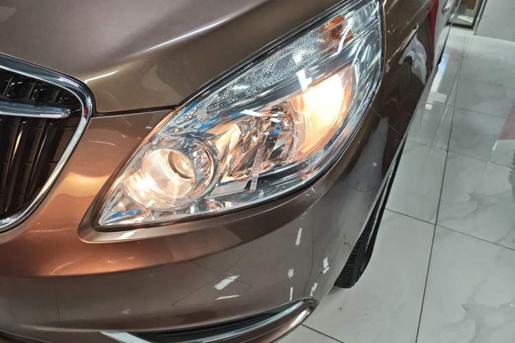 Used Buick GL8 2018 28T Luxury Model China VI Standard
