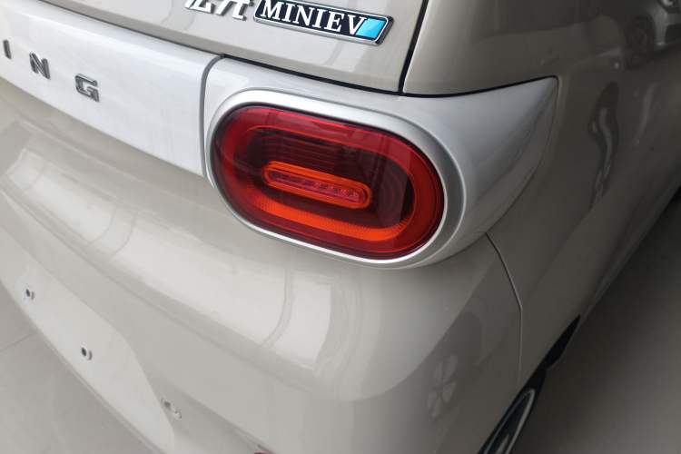 Used Wuling Hongguang MINIEV 2024 3rd Generation 215km Youth Edition
