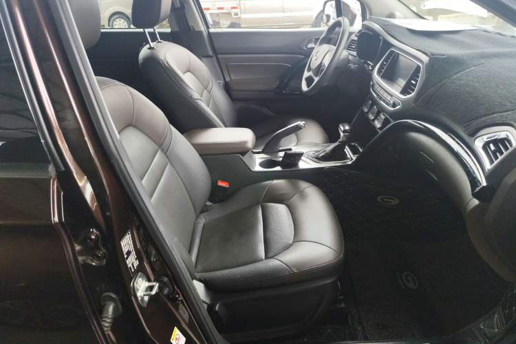 Used GAC Trumpchi GS4 2015 200T G-DCT Luxury Edition
