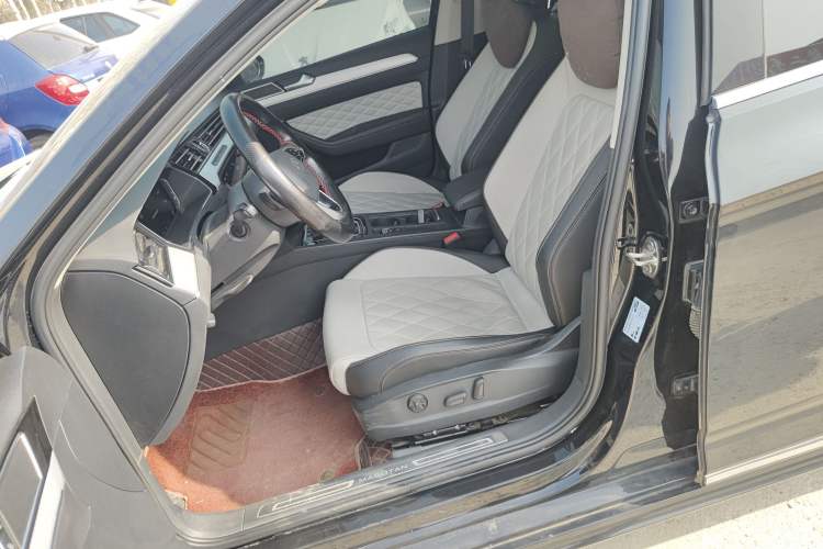 Used Volkswagen Magotan 2023 2 Million Units Commemorative Edition 330TSI DSG Luxury Version