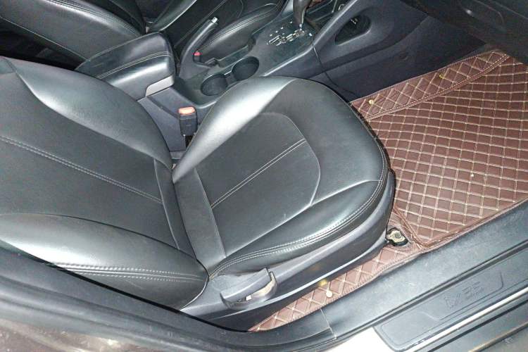 Used Hyundai ix35 2015 2.0L Automatic 2WD Comfort Edition China IV Standard
