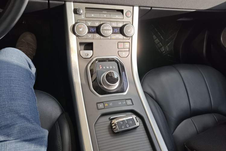 Used Land Rover Range Rover Evoque 2016 2.0T SE Smart Glow Edition