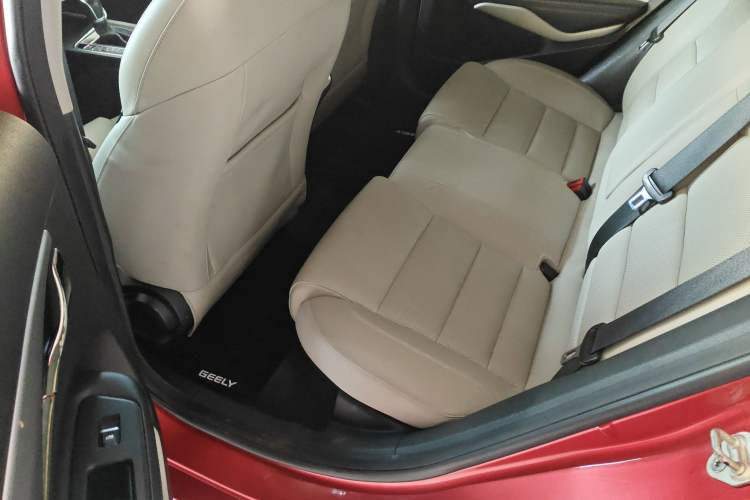 Used Geely Auto Binray 2018 14T CVT Colorful Edition
