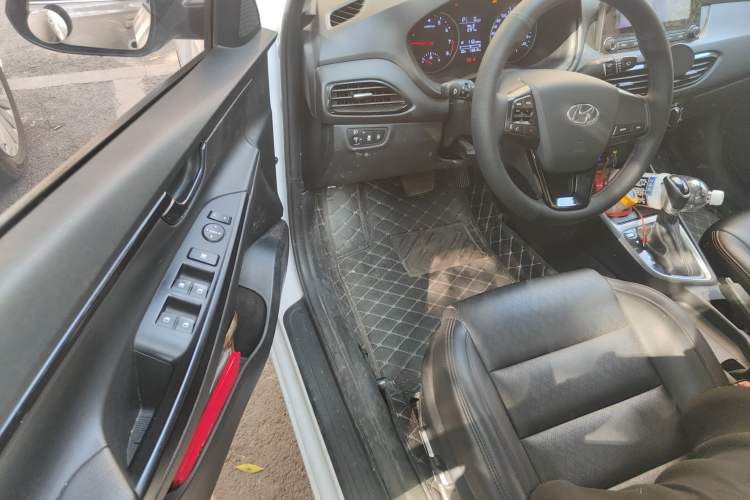 Used Hyundai Celesta 2018 1.6L Automatic GL Enjoyment Version China V Standard
