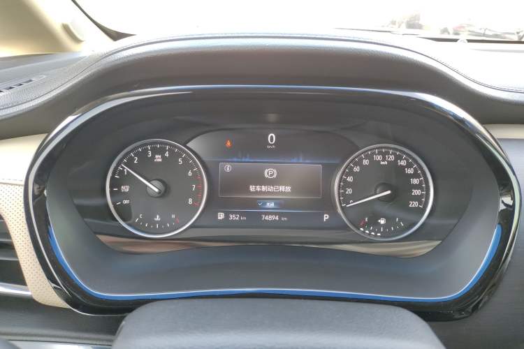 Used Buick GL8 2023 Facelifted Land Cruiser Executive Luxury Version