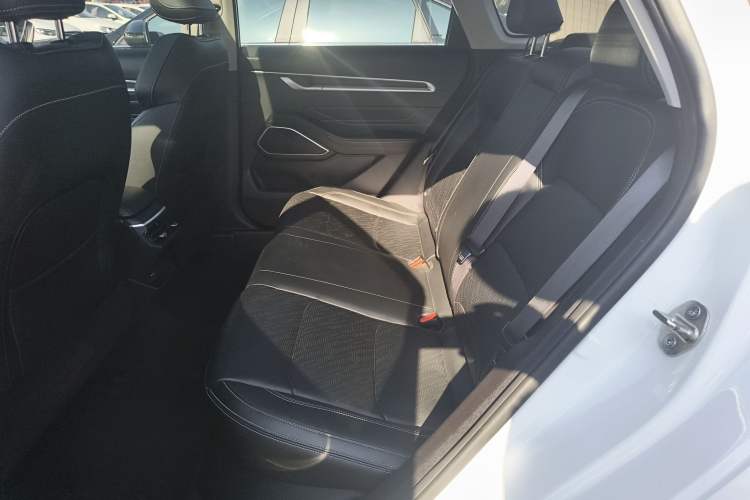 Used Geely Auto Emgrand 2022 4th Generation 1.5L CVT Luxury Model