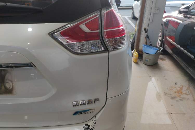 Used Nissan X-Trail 2015 2.0L CVT Comfort MAX Edition 2WD
