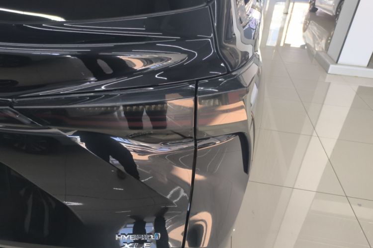 Used Toyota Sienna 2021 2.5L Hybrid Luxury Edition
