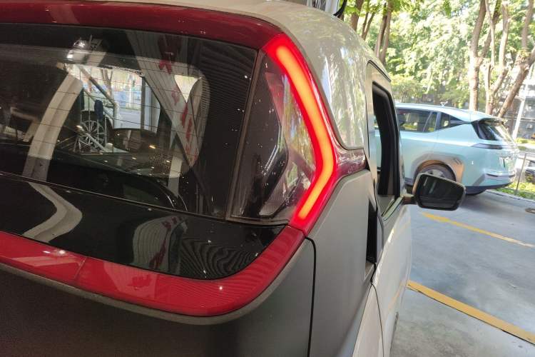 Used Baojun E200 2018 Smart Enjoy Edition
