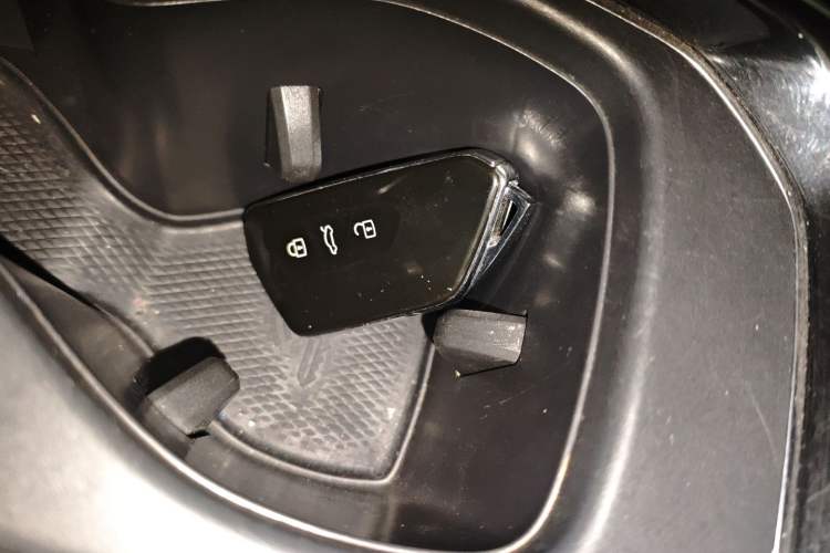 Used Volkswagen ID.4 CROZZ 2021 Long-Range PURE+ Two-Wheel Drive Version
