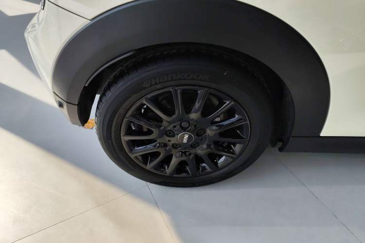 Used  MINI 2019 1.5T COOPER Classic Edition
