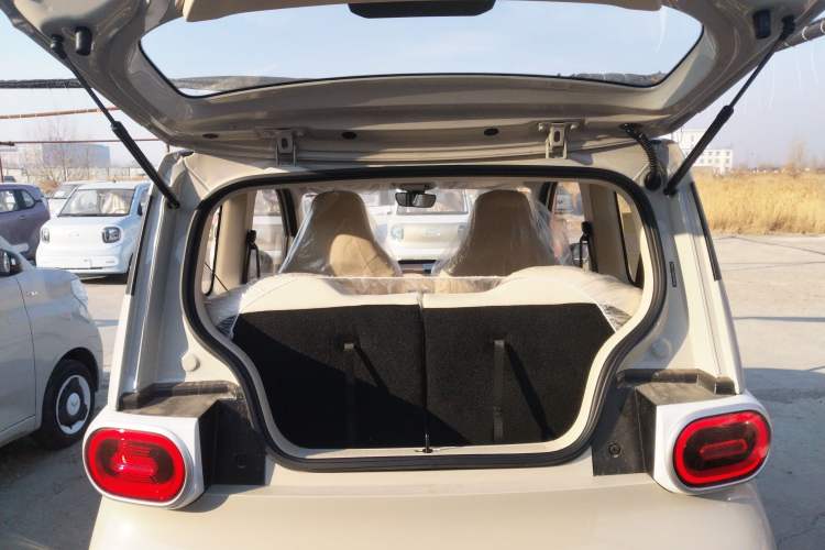 Used Wuling Hongguang MINIEV 2024 3rd Generation 215km Youth Edition
