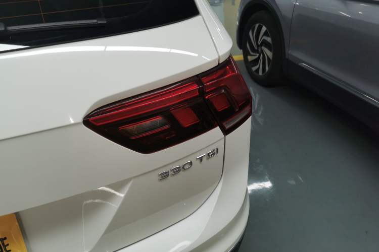 Used Volkswagen Tiguan L 2021 330TSI Automatic Two-Wheel Drive Smart Edition
