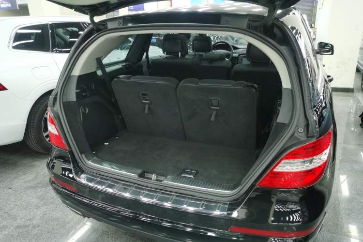 Used Mercedes-Benz R-Class 2014 R 320 4MATIC Business Model