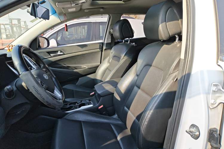 Used Hyundai Tucson 2015 1.6T Dual-Clutch Two-Wheel-Drive Smart Model