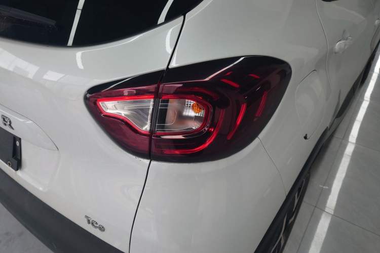 Used Renault Captur 2018 TCe190 Urban Dynamic Edition
