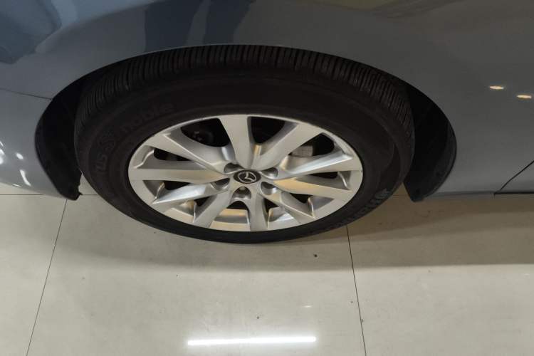 Used Mazda Atenza 2014 2.0L Blue Sky Luxury Edition