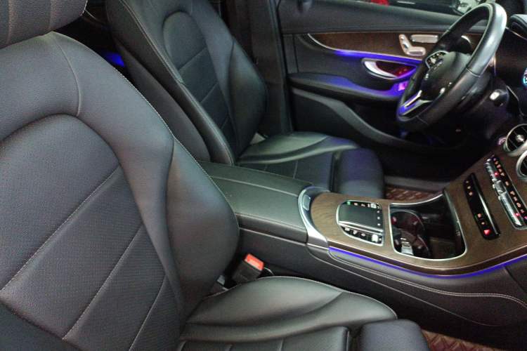 Used Mercedes-Benz GLC 2020 Facelift GLC 260 L 4MATIC Luxury Edition
