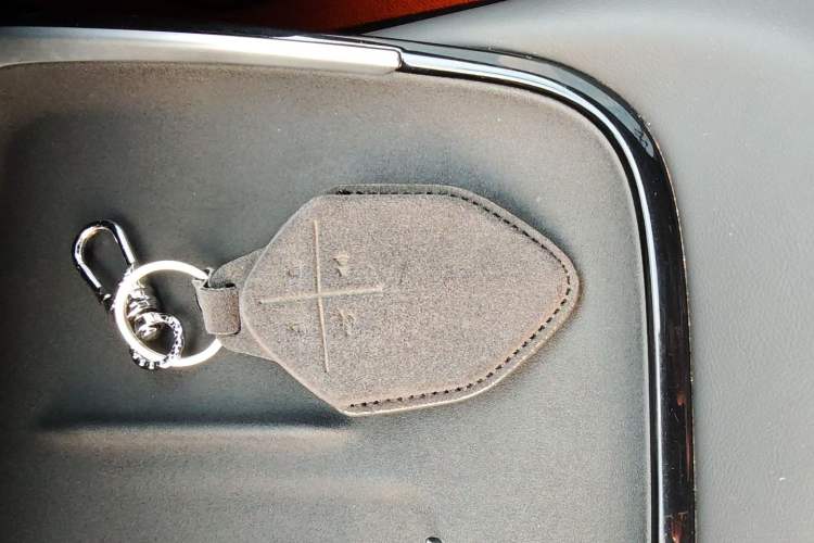 Used  SL03 2023 200Max Range-Extended Version
