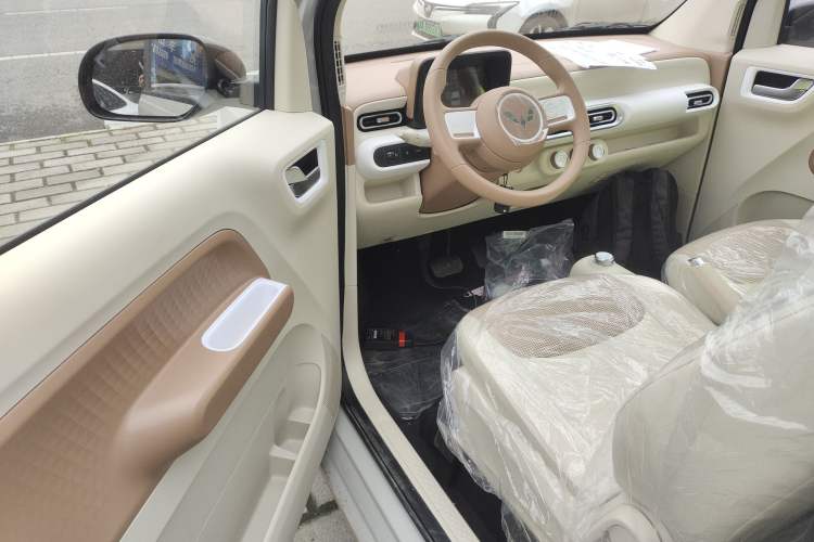 Used Wuling Hongguang MINIEV 2024 3rd Generation 215km Youth Edition