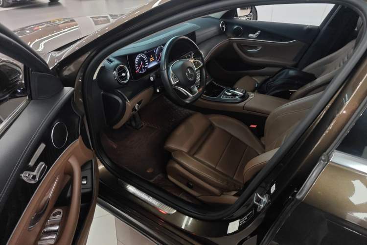 Used Mercedes-Benz E-Class 2018 Facelift E 200 L Sport Edition