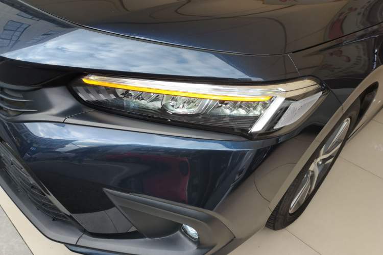 Used Honda Civic 2023 240TURBO CVT Dynamic Edition
