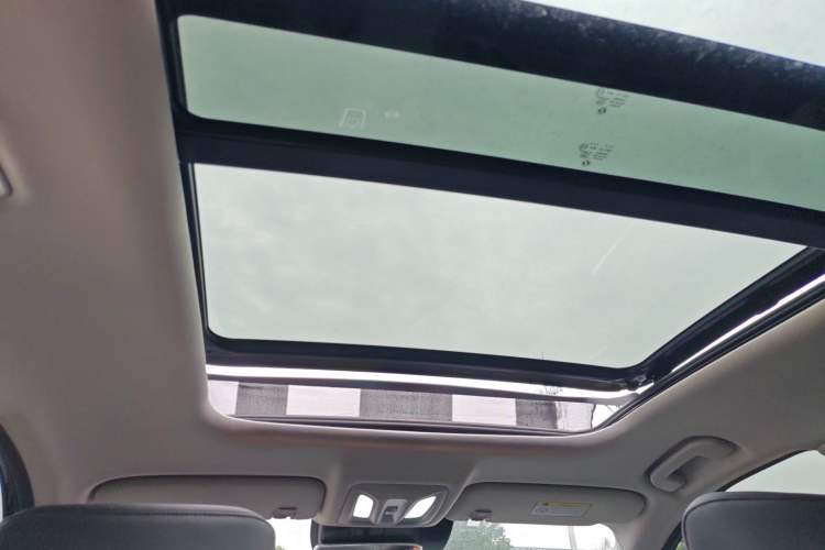 Used Dongfeng Aeolus Huge 2022 Mach Dual-Motor 1.5T MHD Dare-to-Dream Edition
