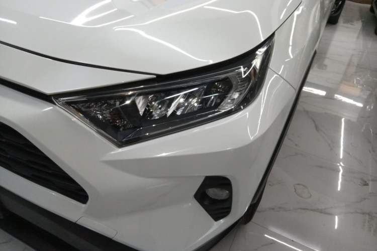 Used Toyota RAV4 2020 2.0L CVT Two-Wheel Drive Fashion Edition
