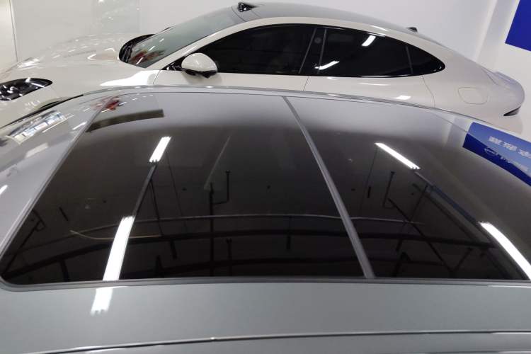 Used BMW i3 2023 eDrive 40 L Midnight Sports Package
