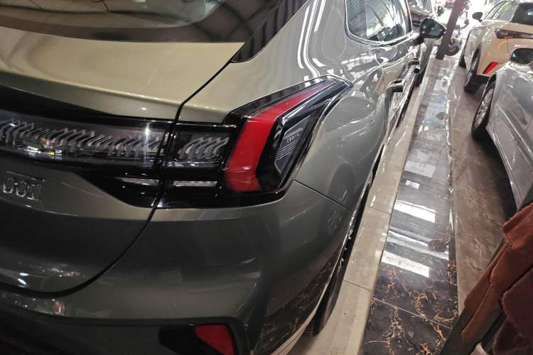 Used Zeekr 001 2025 WE Edition 100 kWh Rear-Wheel Drive
