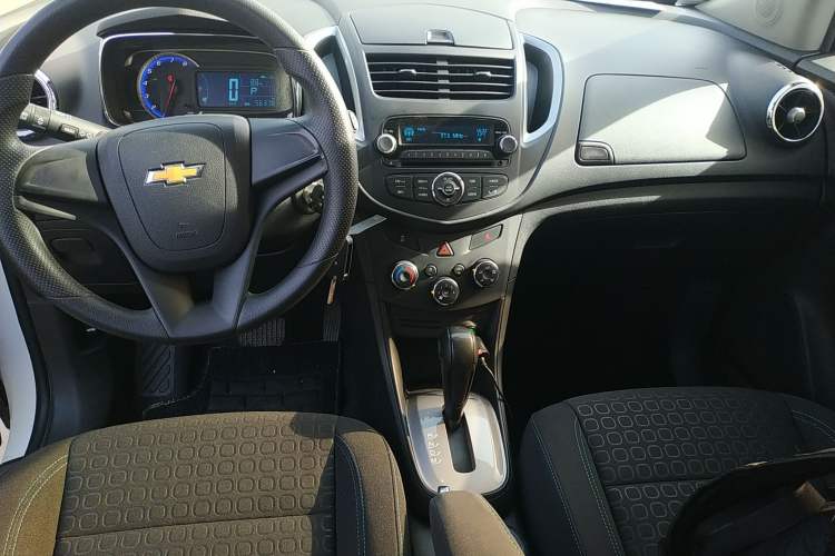 Used Chevrolet Trax 2016 1.4T Automatic Two-Wheel Drive Comfort Version with Sunroof
