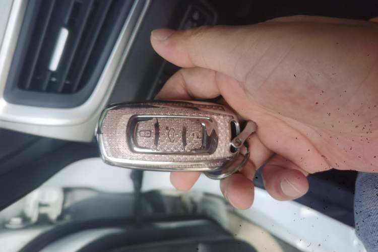 Used Geely Auto Vision X3 2020 1.5L CVT Luxury Model
