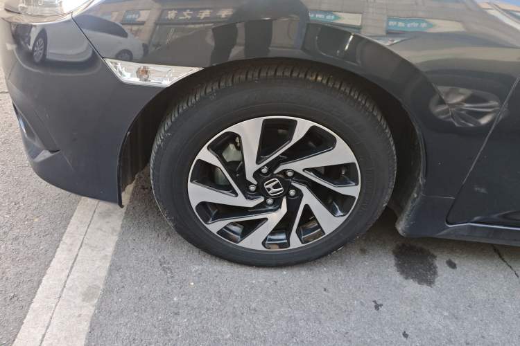 Used Honda Civic 2016 220TURBO CVT Luxury Edition
