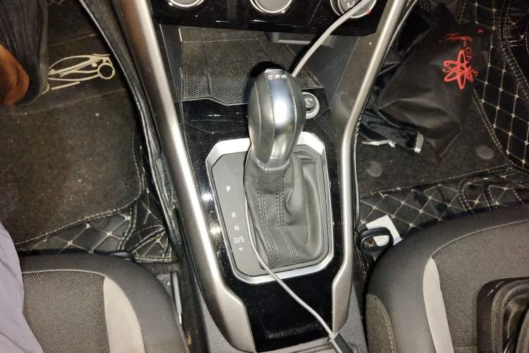 Used Volkswagen T-ROC 2020 230TSI DSG Two-Wheel Drive Advanced Version
