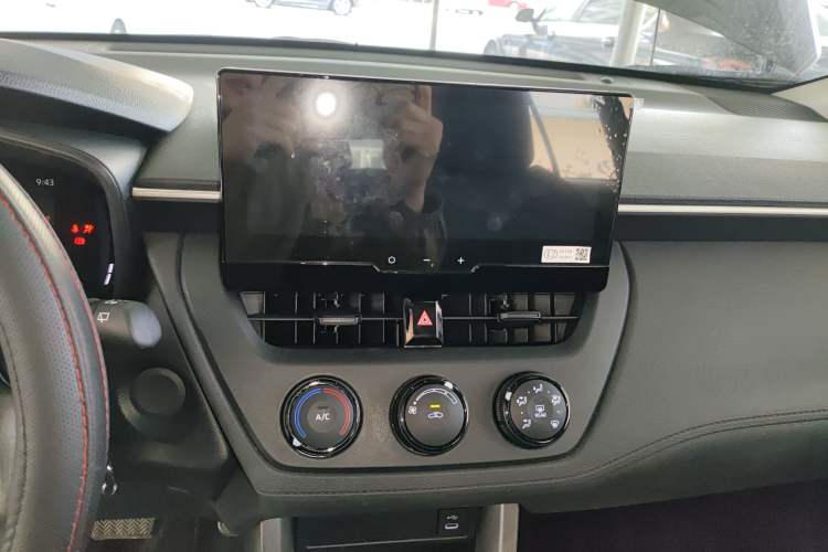 Used Toyota Corolla Cross 2024 2.0L Pioneer Edition
