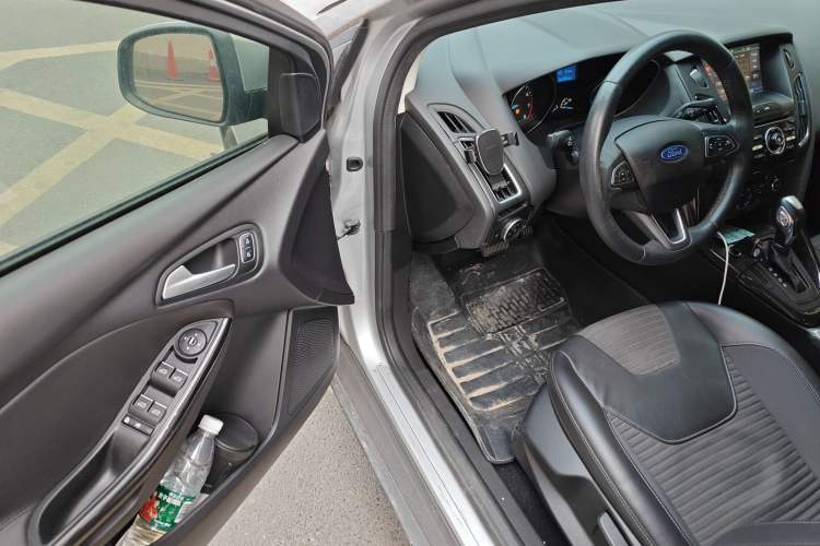 Used Ford Focus 2015 Sedan 1.6L Automatic Trend Model
