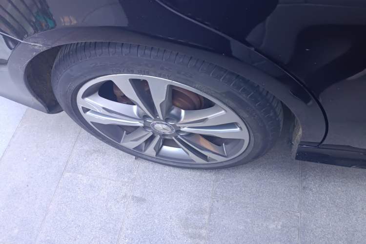 Used Mercedes-Benz E-Class 2015 E 260 L Sport Edition
