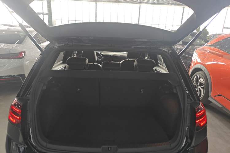 Used Volkswagen Golf 2019 280TSI DSG R-Line China VI Standard
