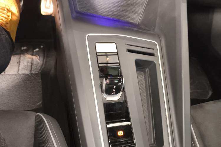 Used Volkswagen Golf 2021 280TSI DSG R-Line
