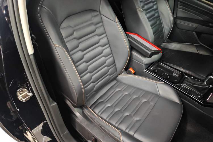 Used Volkswagen Passat 2019 330TSI Elite Edition China VI
