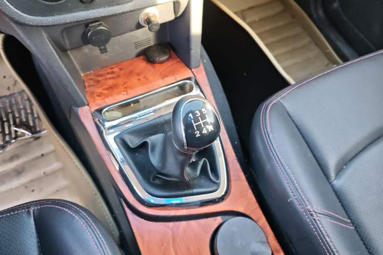 Used HYOSOW S2 2015 1.5L Manual Luxury Model China IV Standard
