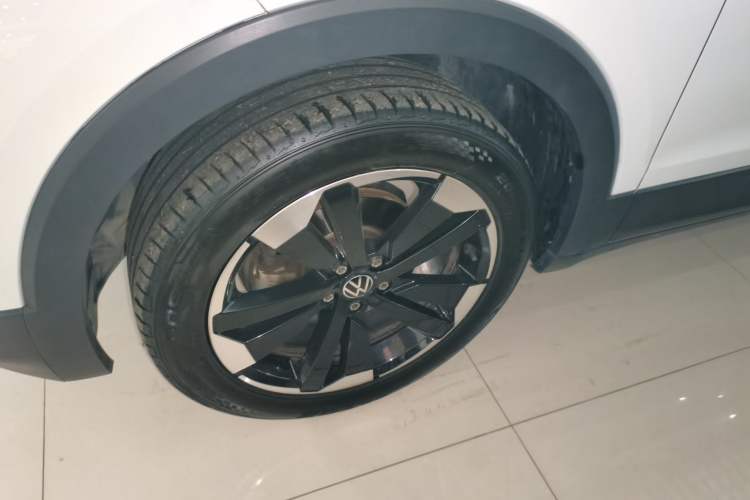 Used Volkswagen Tacqua 2023 200TSI DSG Joy-Connect Edition
