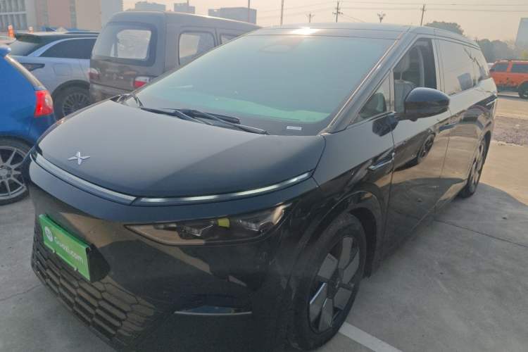 Used XPeng X9 2024 702 Ultra-Long Range Max