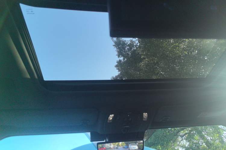 Used Toyota Granvia 2023 2.5L Hybrid Flagship VIP Edition
